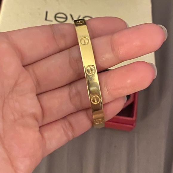** SOLD ** Authentic Cartier Love bracelet - Picture 4 of 5
